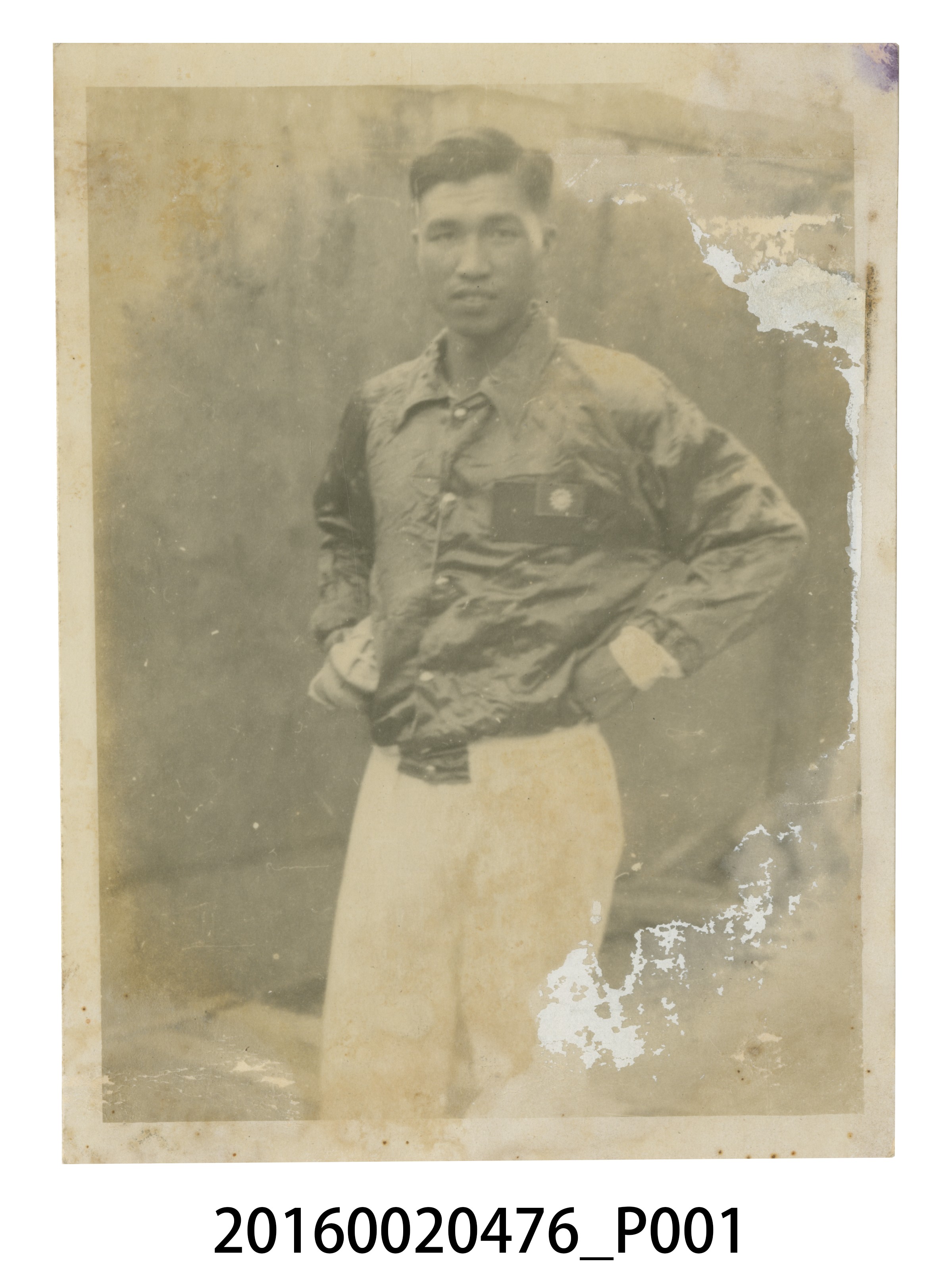 陳英郎身著台灣代表隊制服 (共3張)