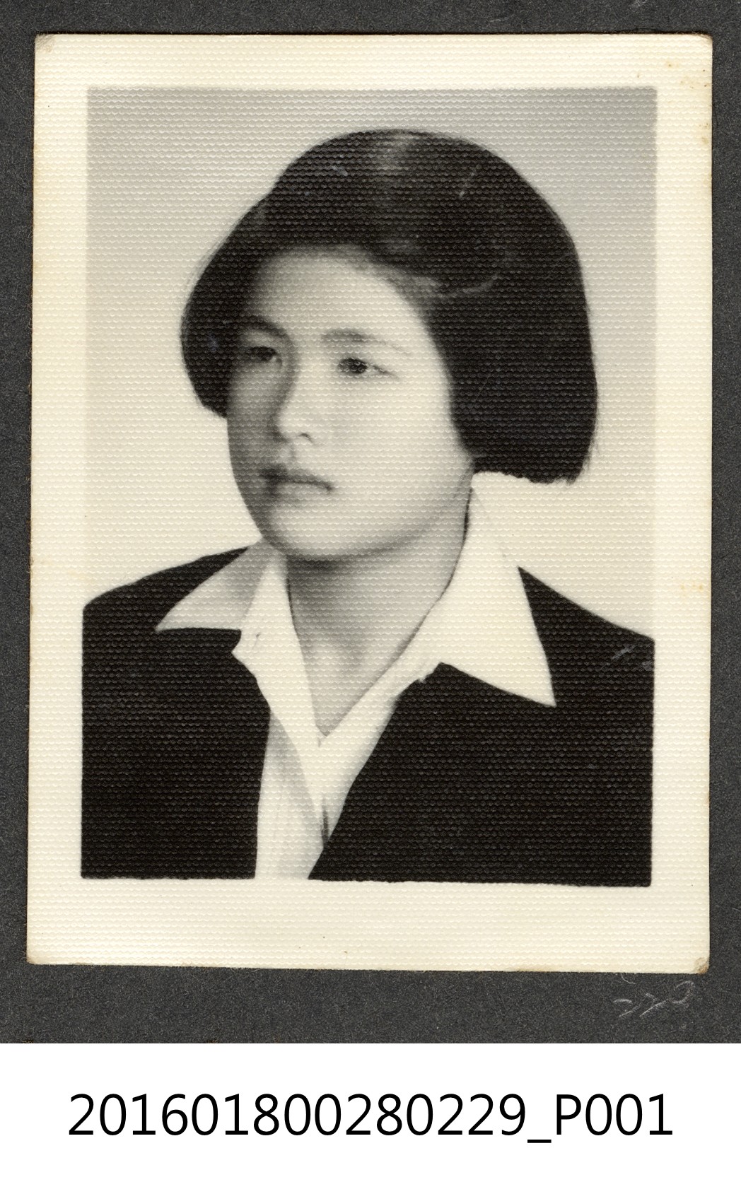 任教學生照 (共3張)
