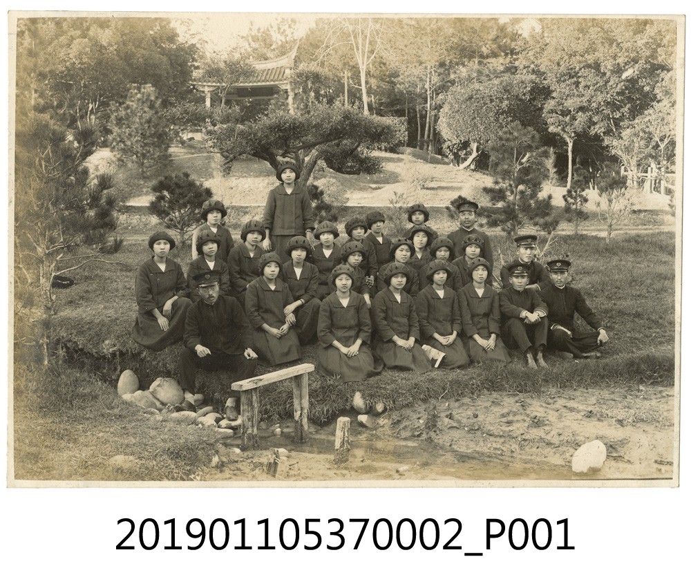 台北第三高女遊覽台中公園 (共4張)