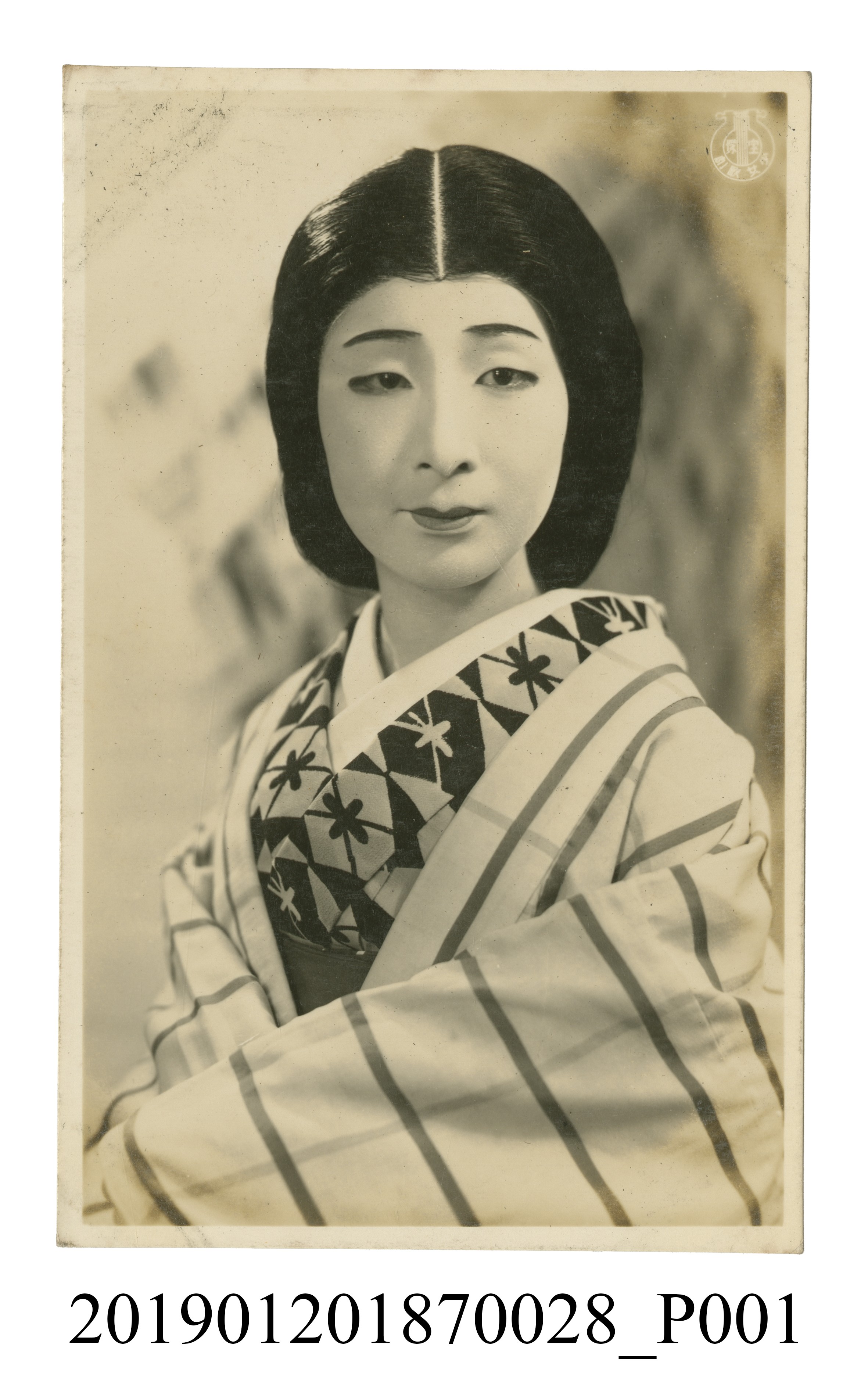 寶塚劇團日本古裝女子劇照 (共5張)