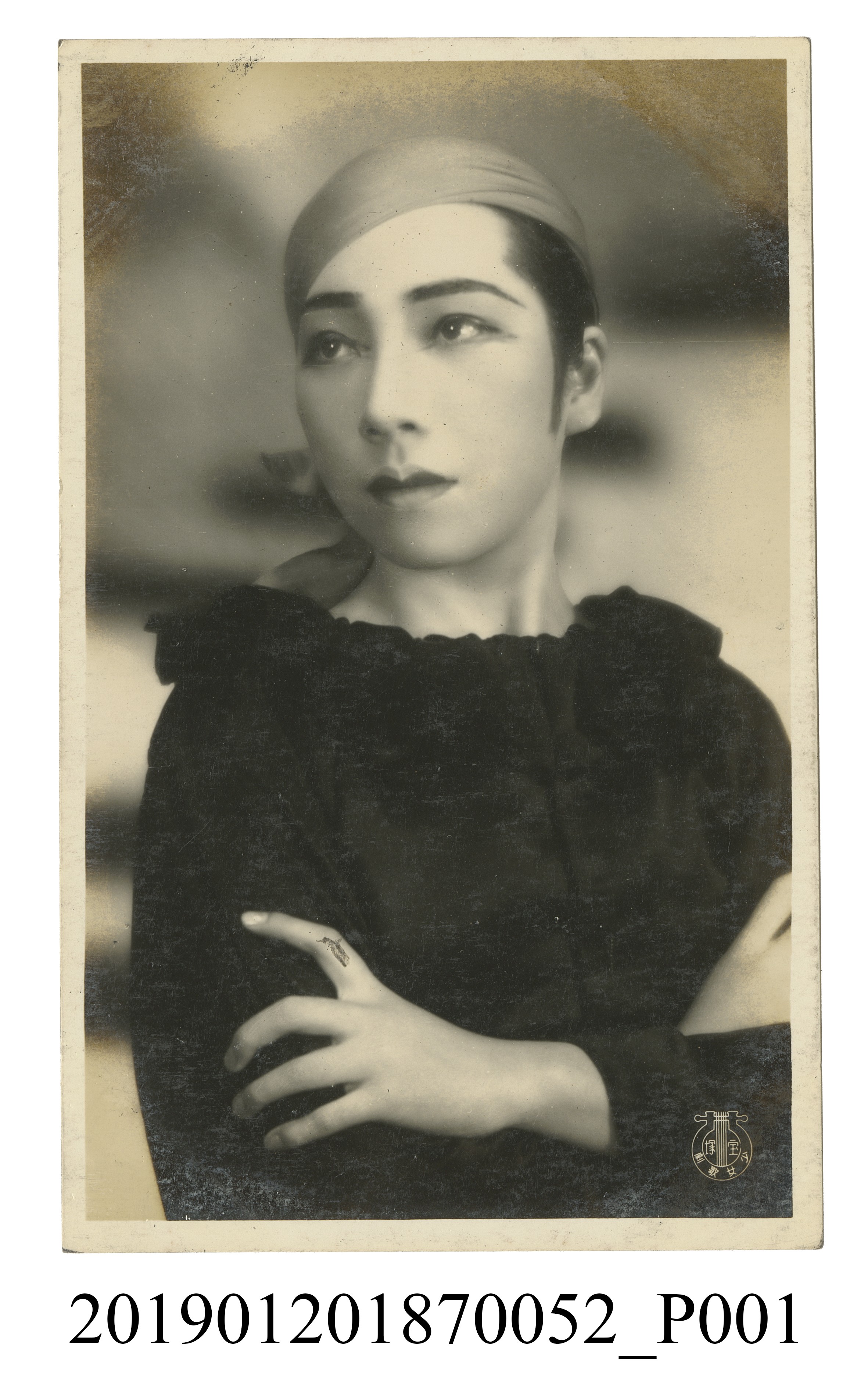 寶塚劇團佐保美代子劇照 (共5張)