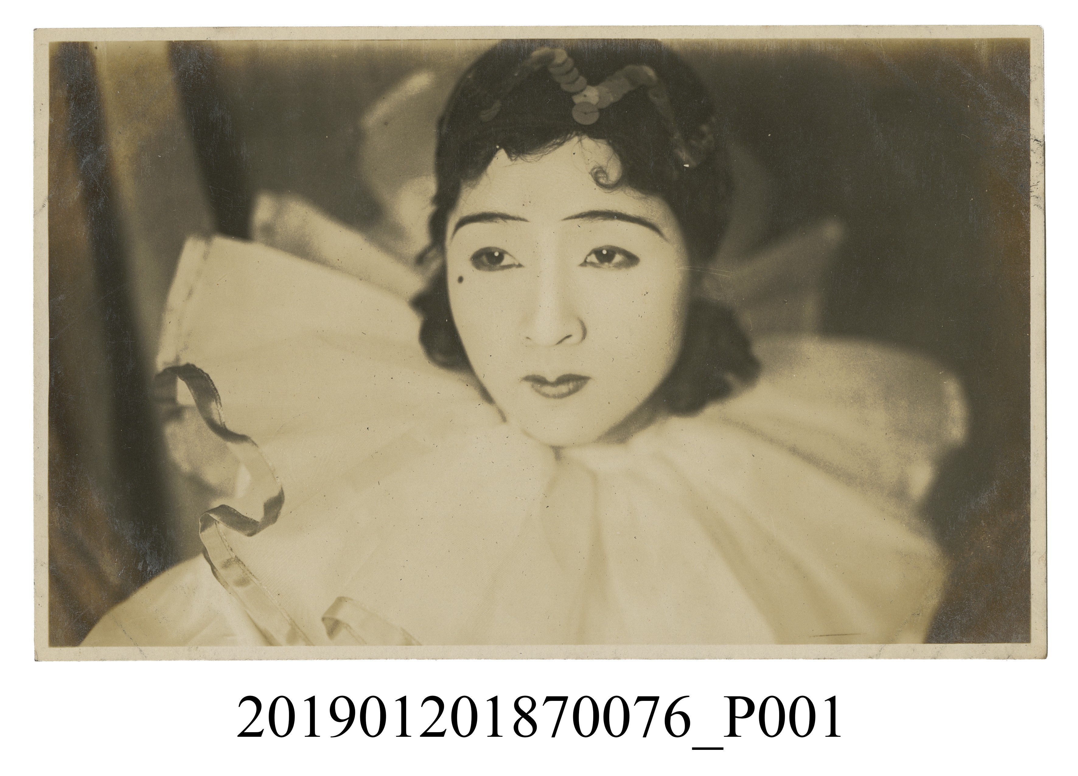 寶塚劇團頸飾女子劇照 (共5張)