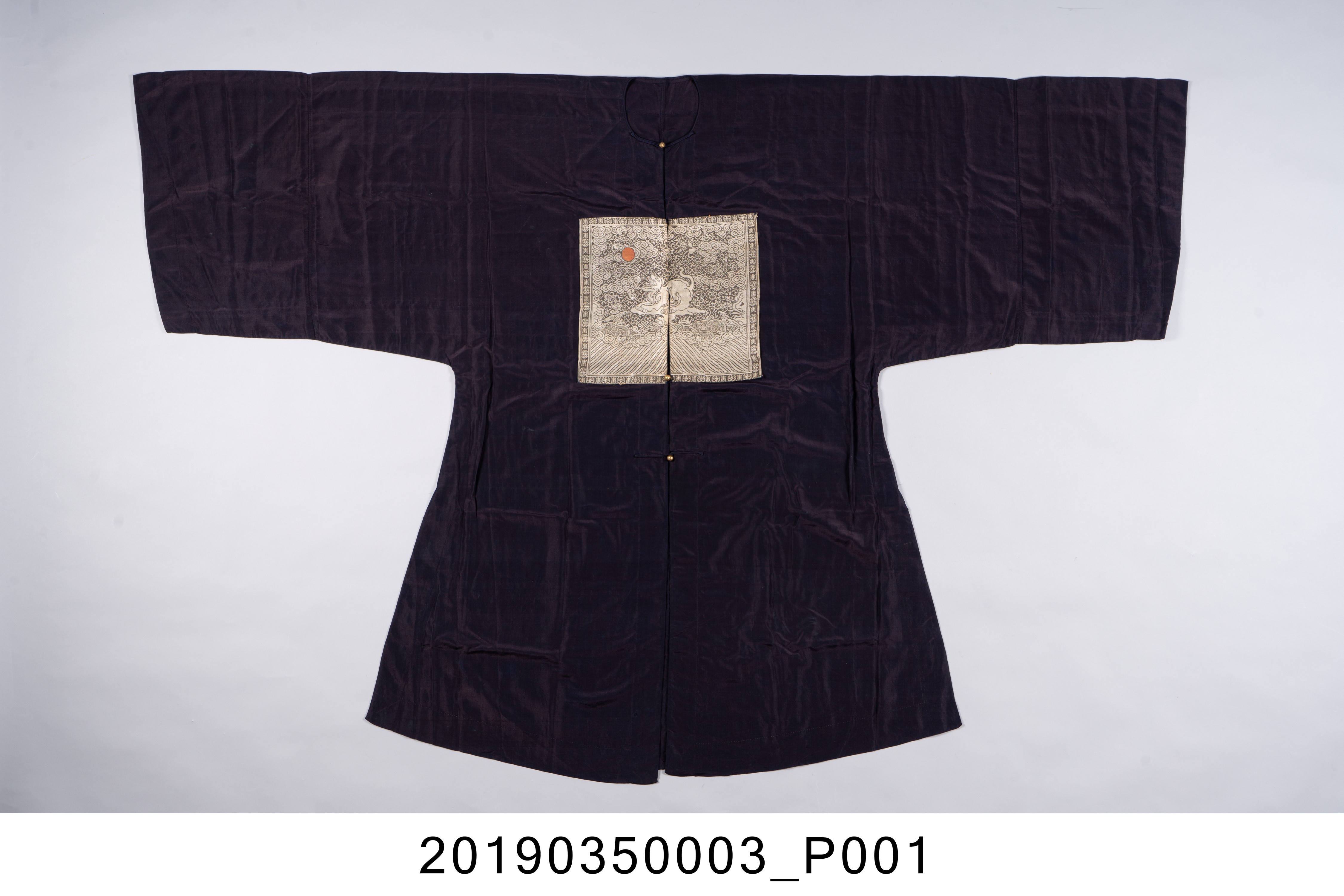 潘踏比厘六品武官補服 (共11張)