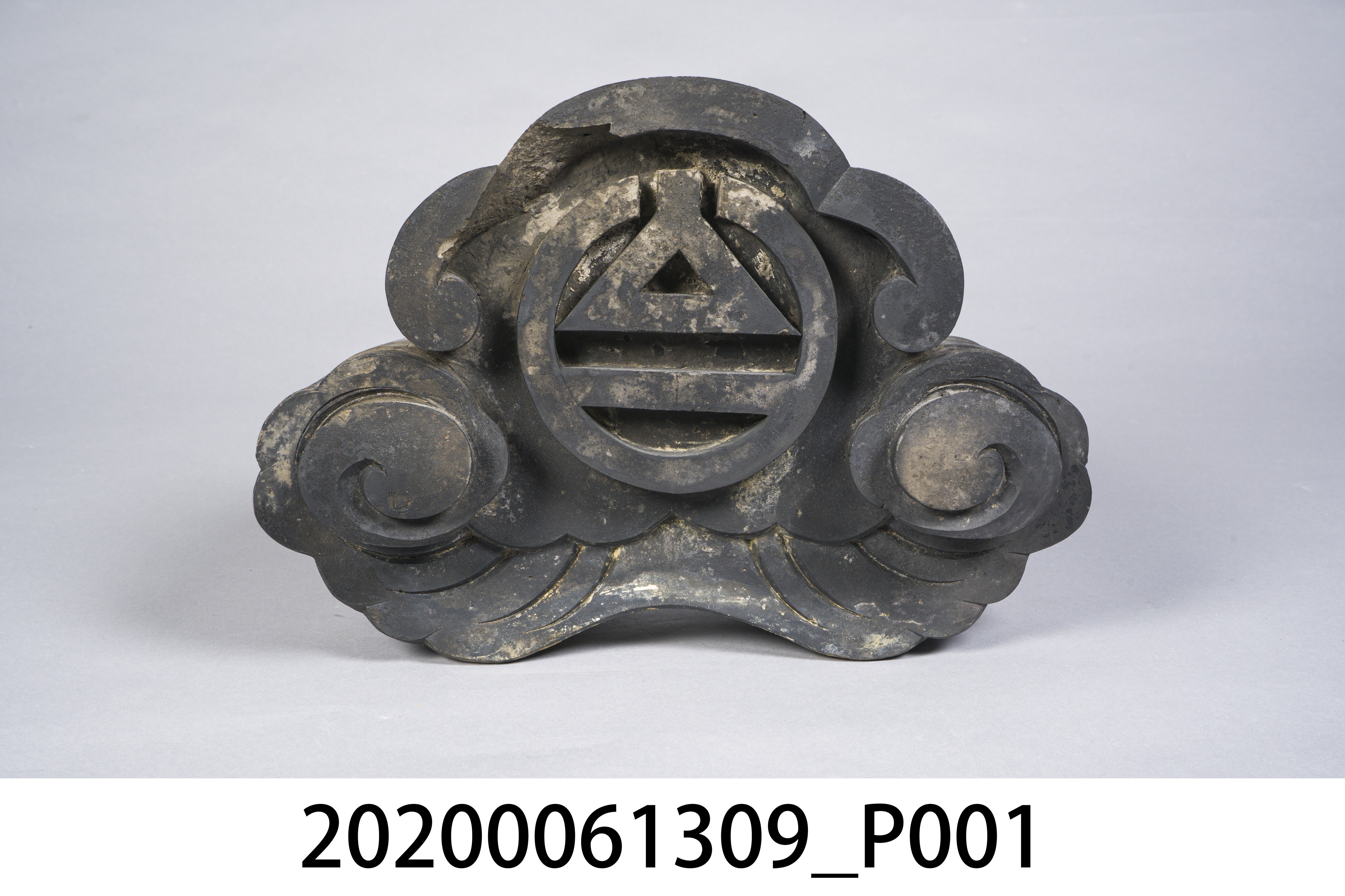 臺灣銀行建築物鬼瓦 (共8張)