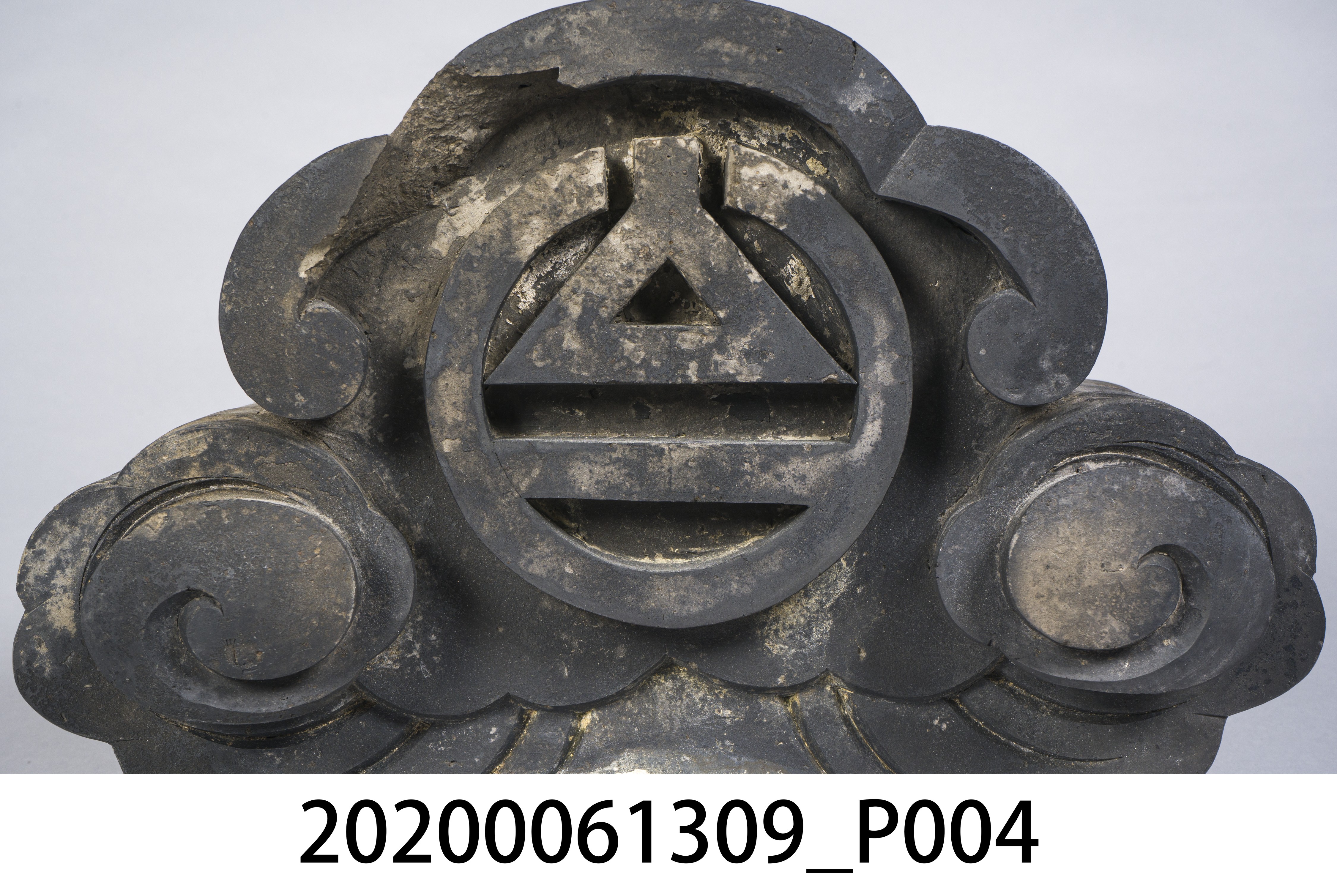 臺灣銀行建築物鬼瓦 (共8張)