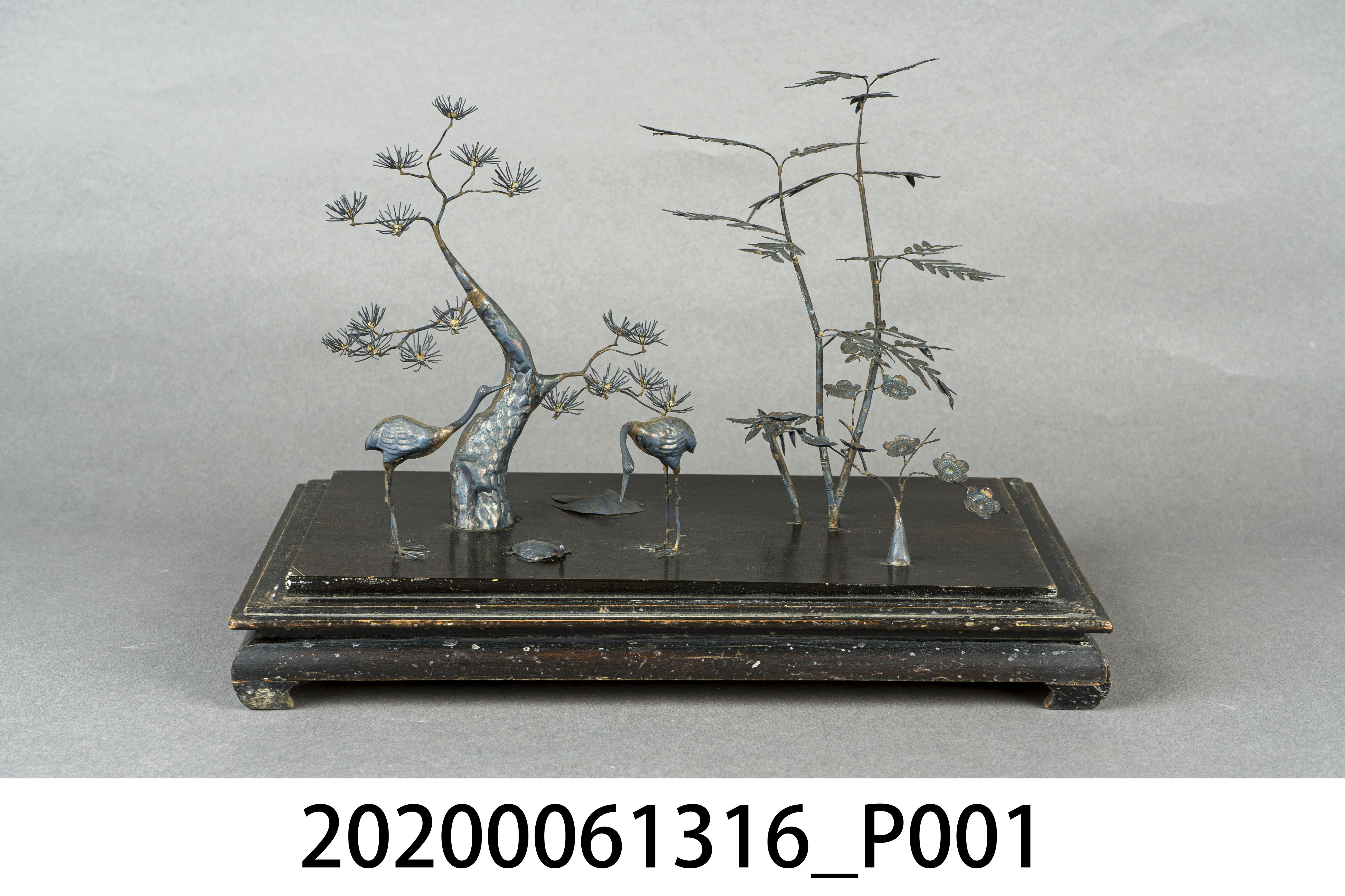 銀製龜鶴裝飾品 (共12張)