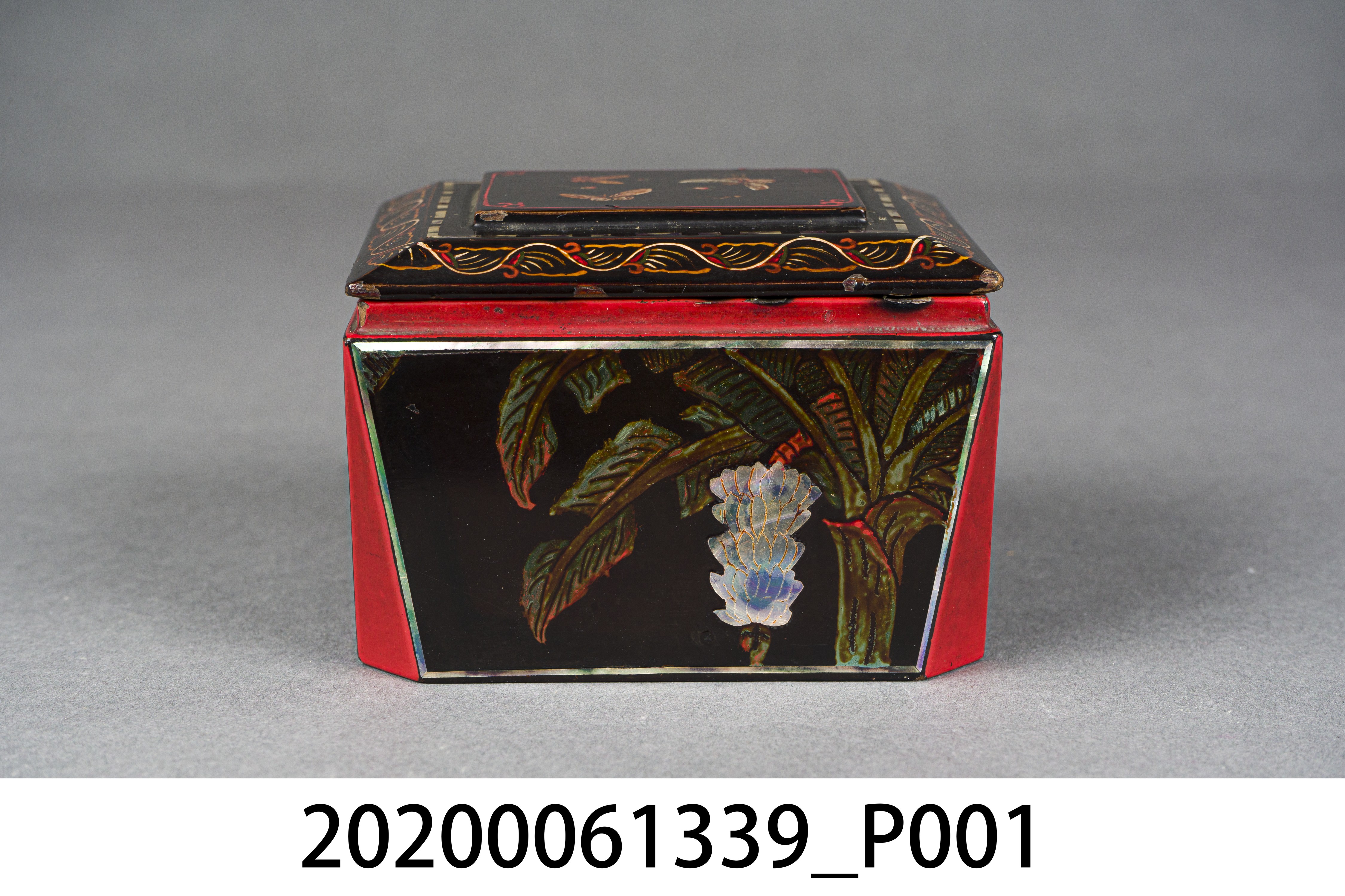 木製漆器菸灰缸 (共11張)