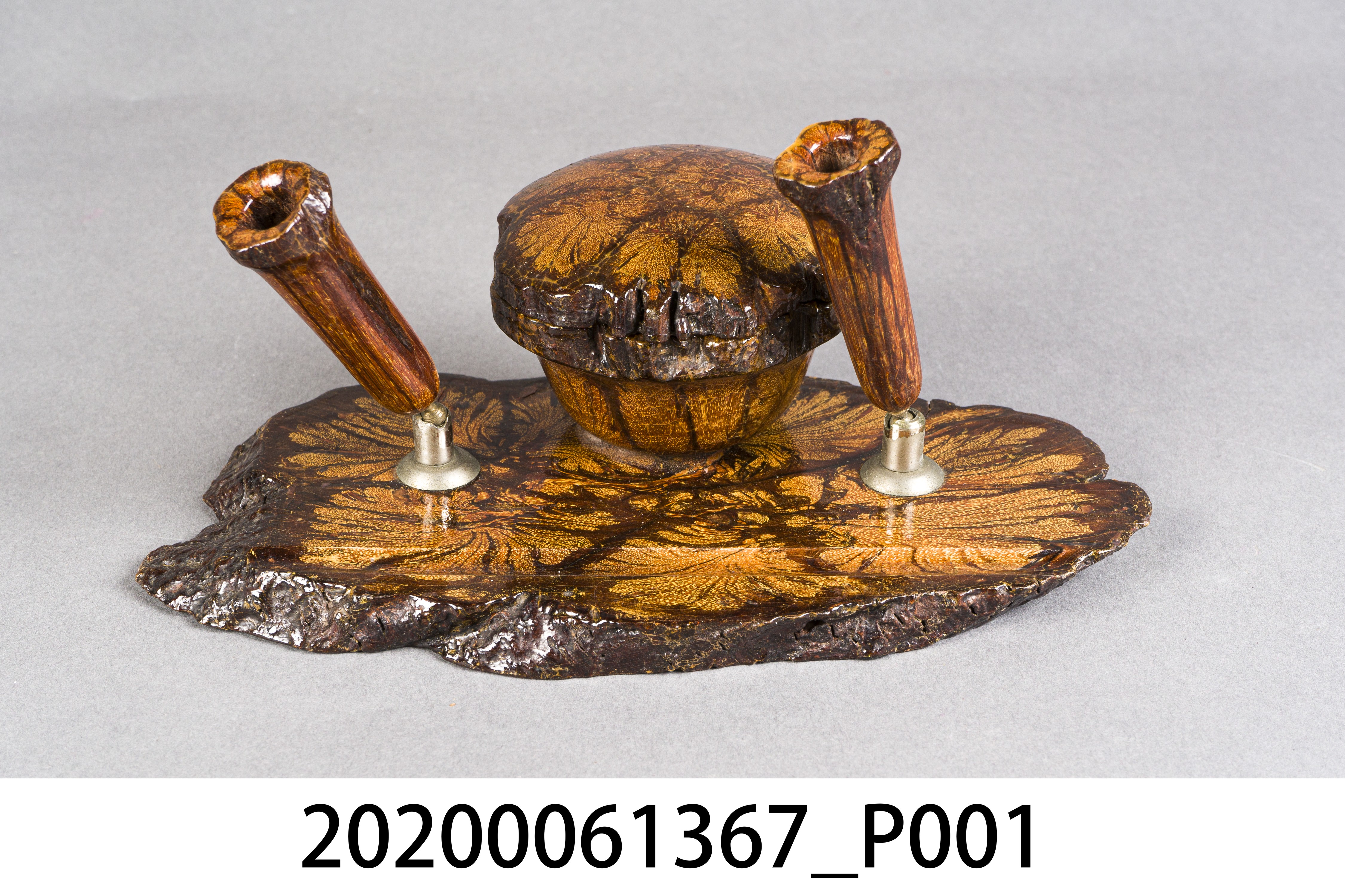 菊花木置放文具台(2) (共11張)