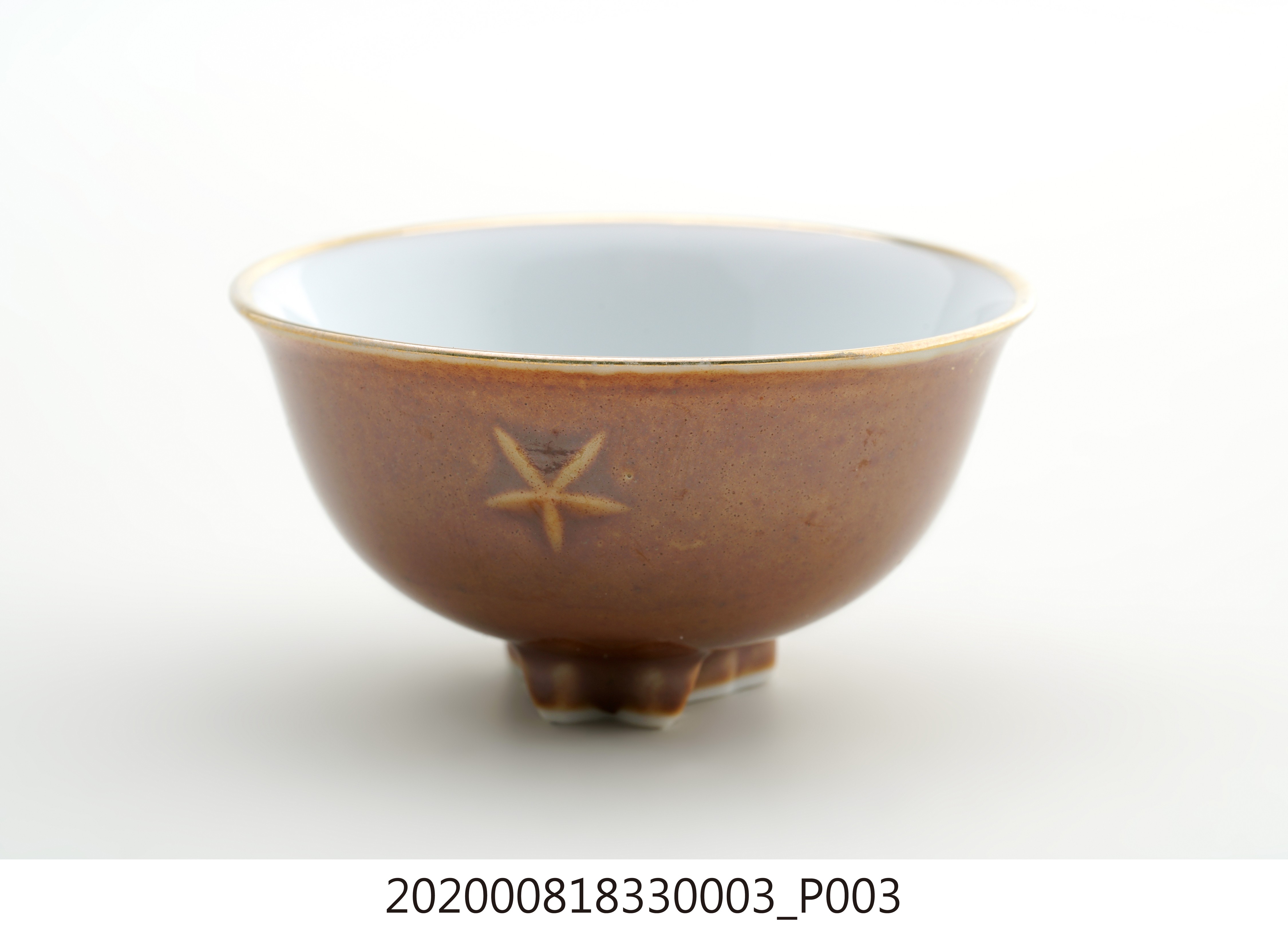 日本除役紀念杯之三 (共4張)