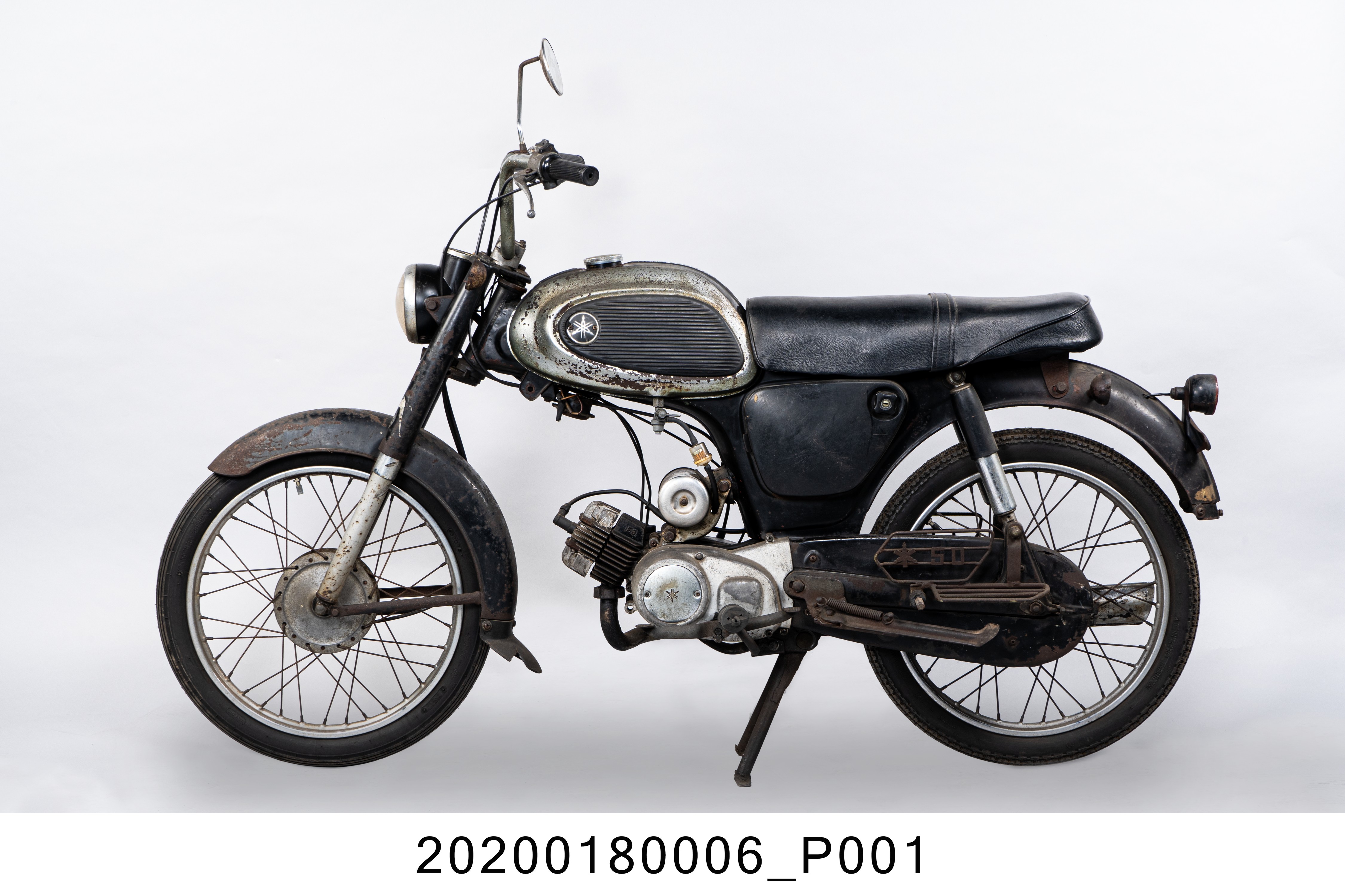 山葉牌YAMAHA野馬50機車 (共19張)