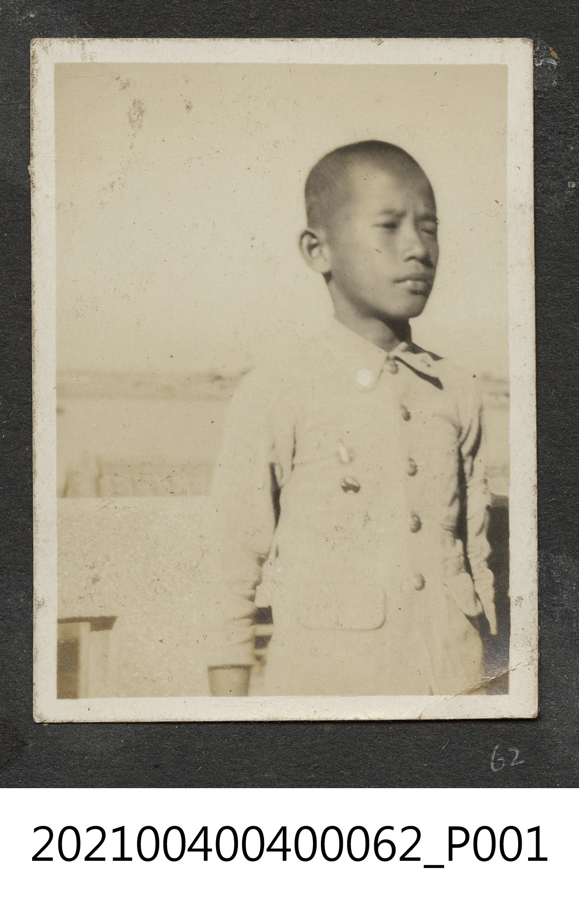 男學生 (共1張)