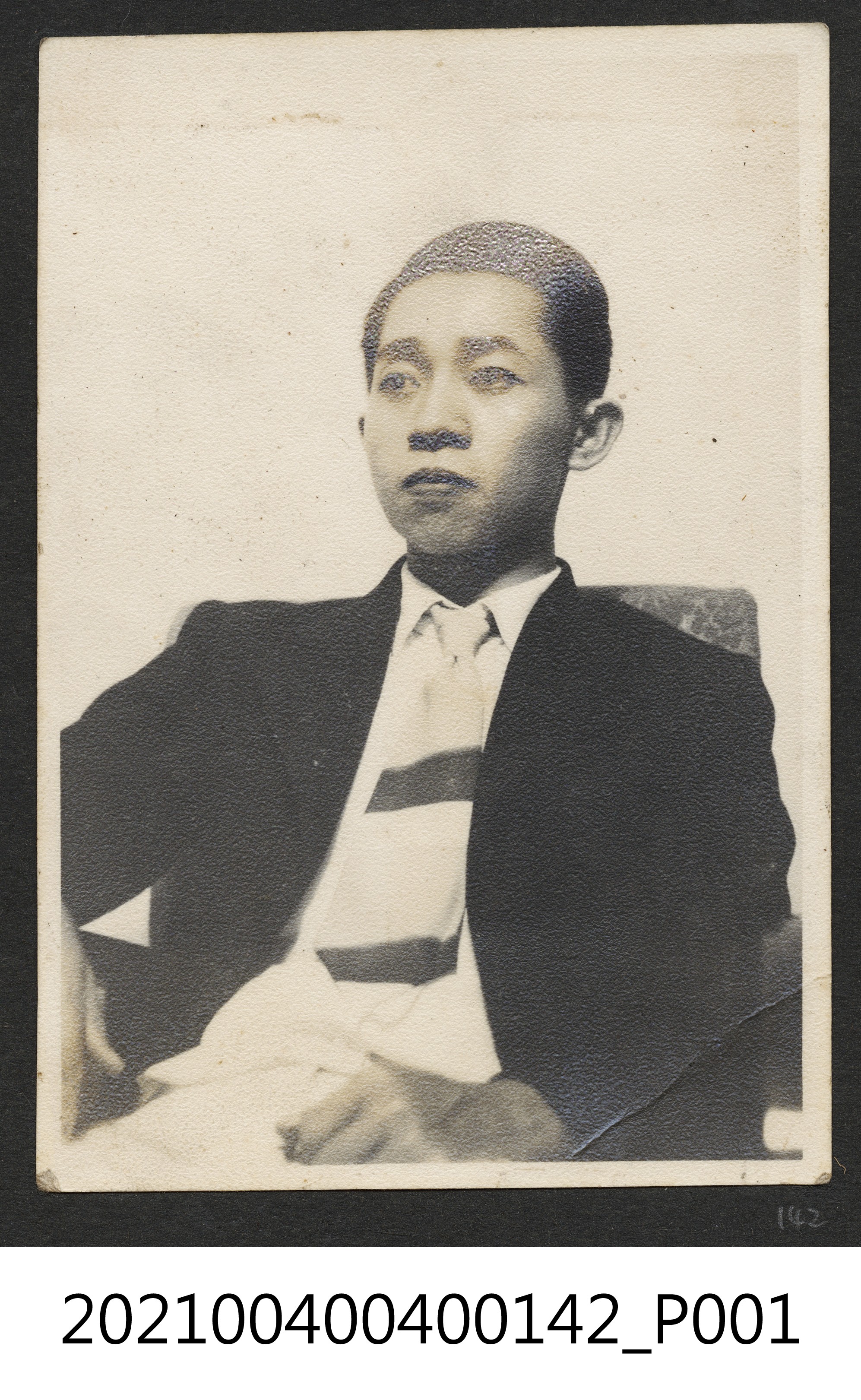 男子照 (共1張)