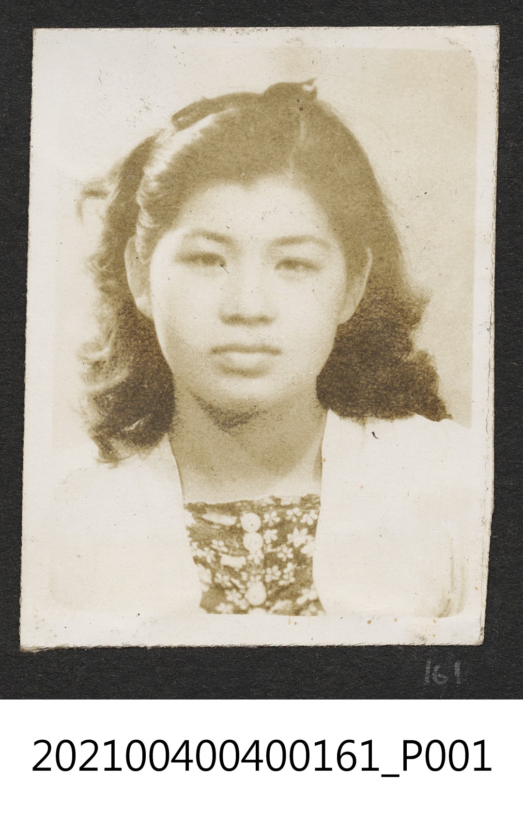 女子照 (共1張)
