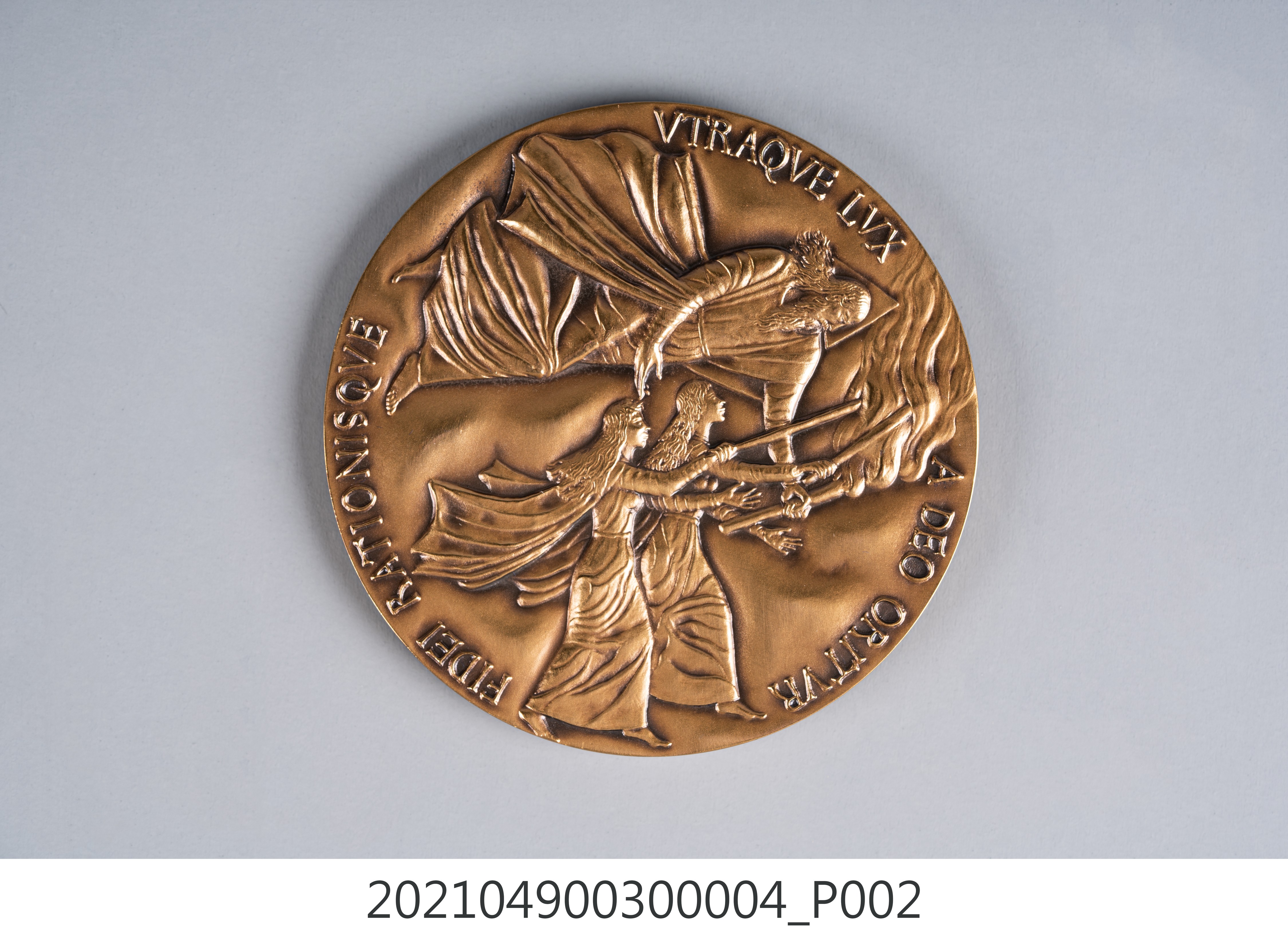 李遠哲2007年梵諦岡宗座科學院院士獎章 (共7張)