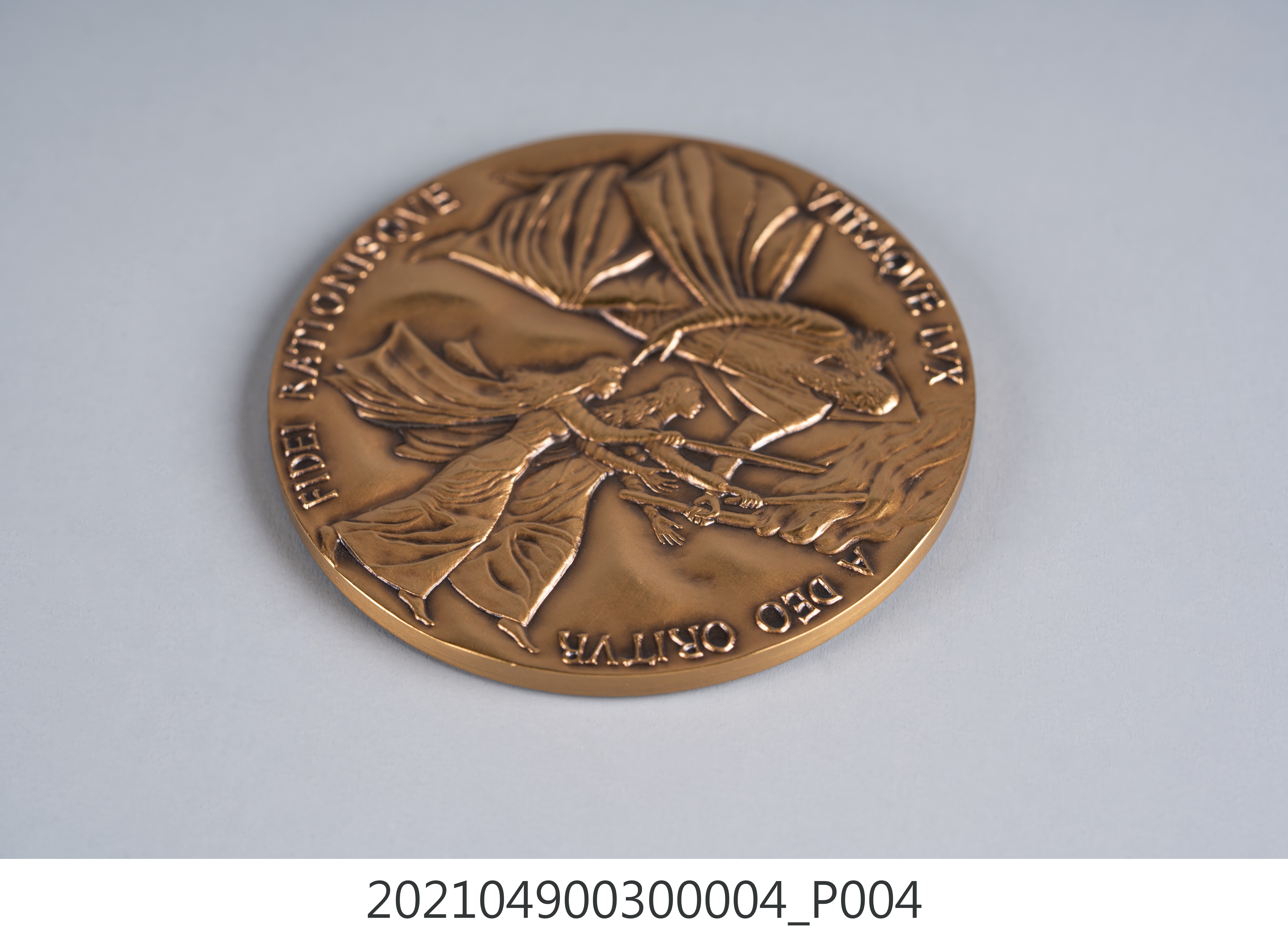 李遠哲2007年梵諦岡宗座科學院院士獎章 (共7張)