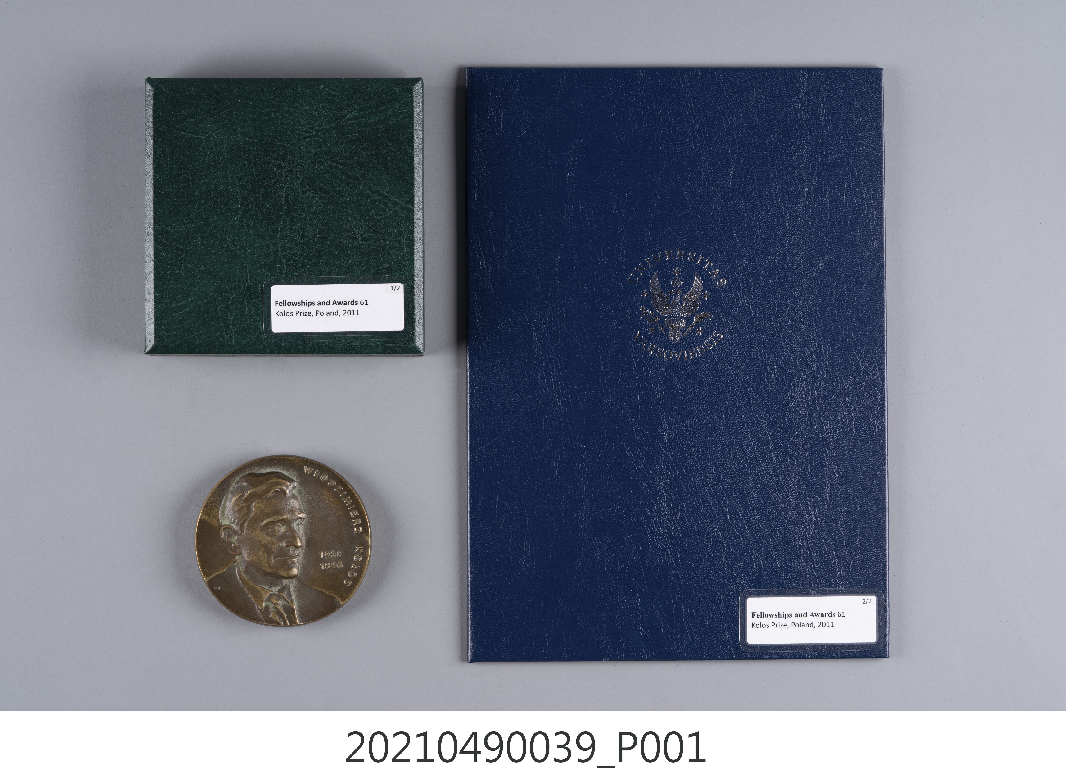 李遠哲2011年科沃斯獎證書獎章組 (共6張)