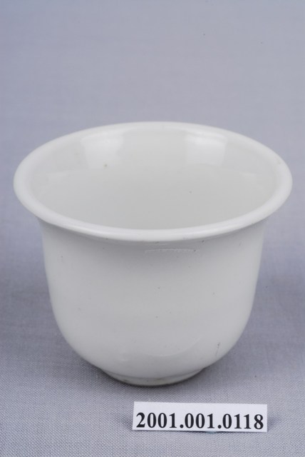 白瓷茶杯 (共3張)