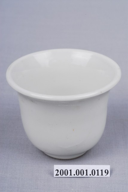 白瓷茶杯 (共3張)