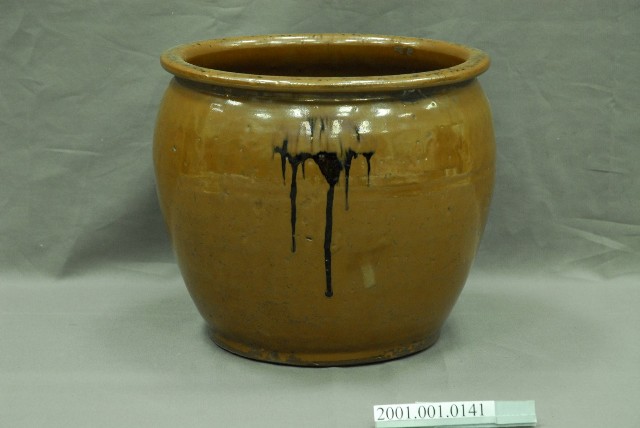 褐紅釉素面油罐 (共5張)