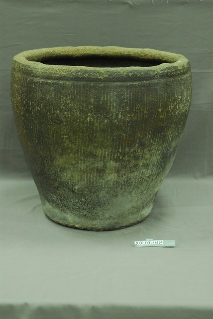 素燒褐紅直紋水缸 (共5張)