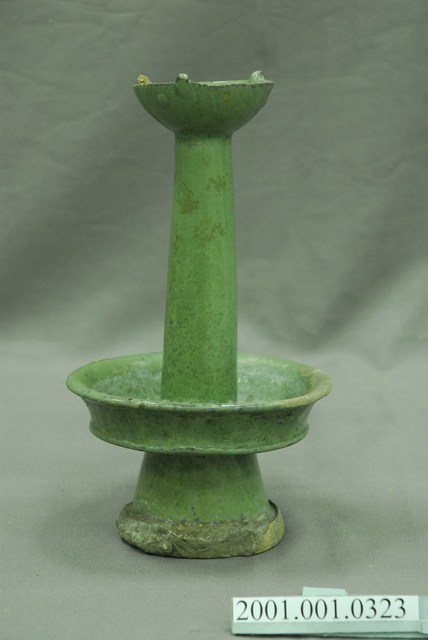綠釉油燈 (共5張)