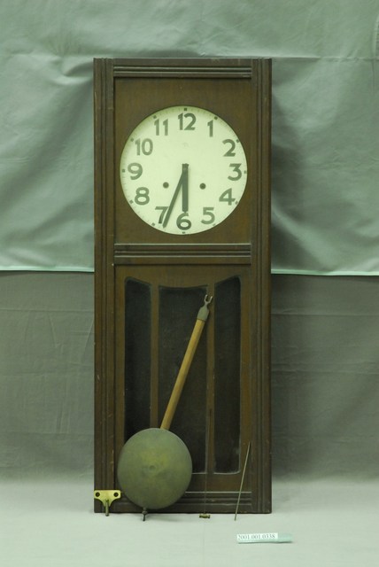 日本製長方形掛鐘組 (共4張)