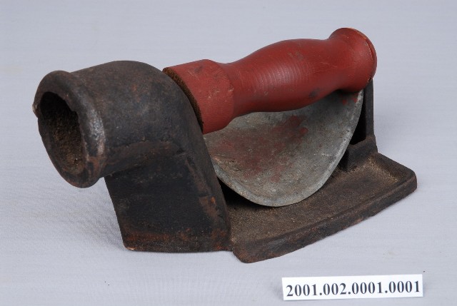金屬製熨斗握把處 (共4張)