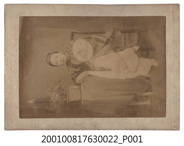 婦女刺繡寫真照 (共1張)