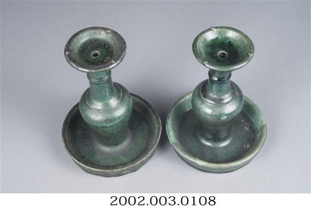 石灣窯綠釉冰裂紋燭臺組 (共6張)