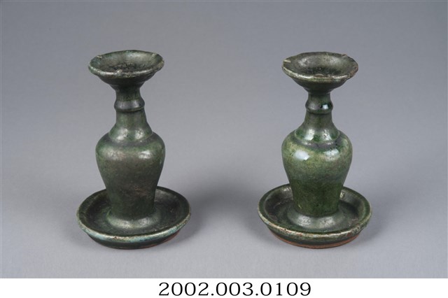 石灣窯綠釉冰裂紋燭臺組 (共6張)