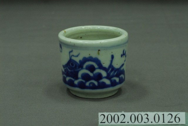 青花瓷圈足香爐 (共7張)