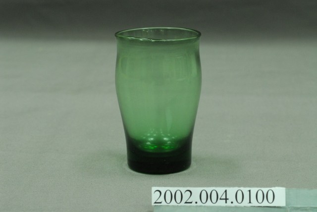 深綠色玻璃杯 (共7張)