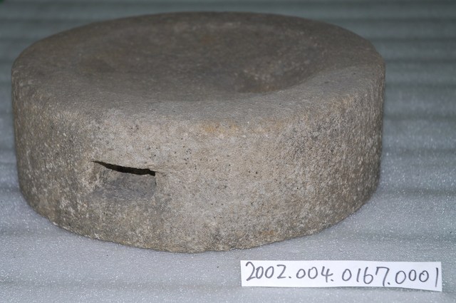 中型石磨─上座 (共2張)