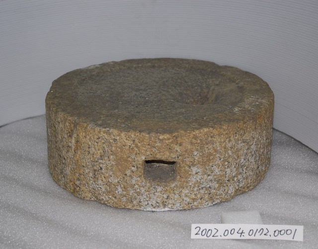 小型石磨─上座 (共5張)