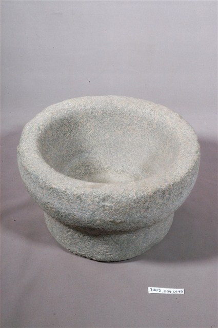 縮腰式中型石臼 (共6張)