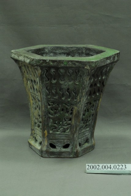 八角鏤空花臺 (共5張)