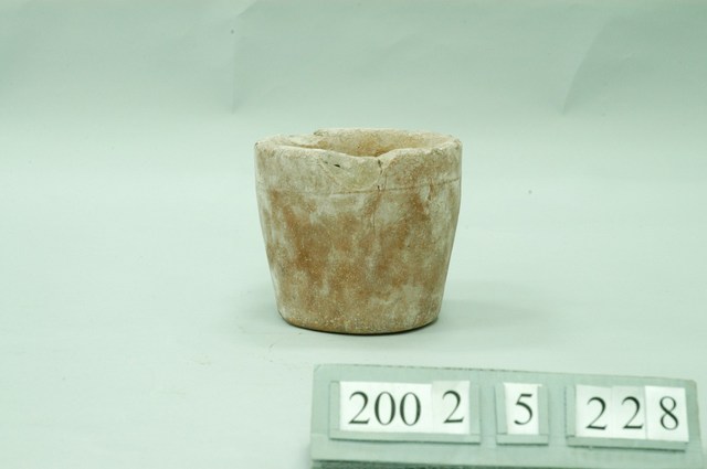 直桶式小型紅陶臼 (共3張)