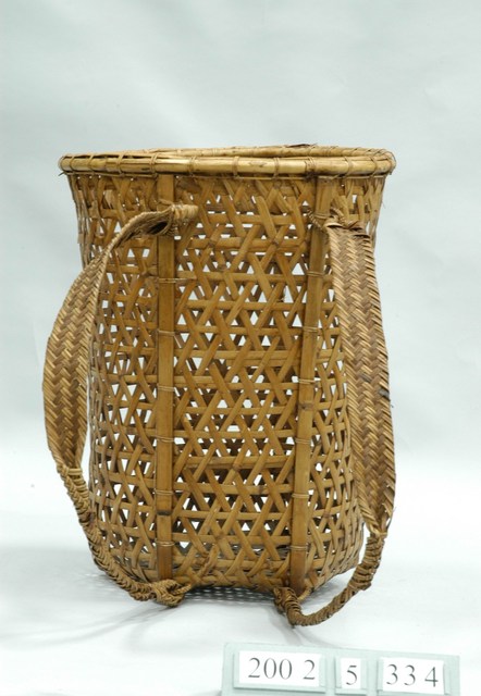 竹編背籃 (共1張)