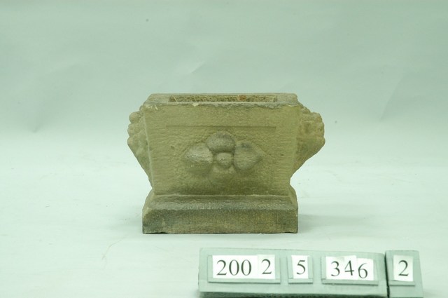 石香爐 (共1張)