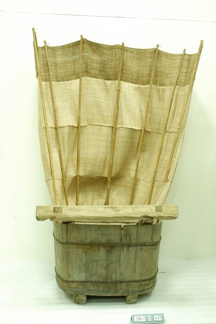 打稻桶一組 (共1張)