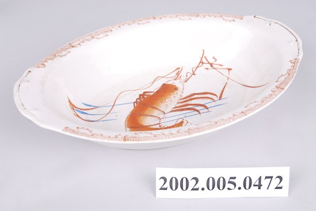 印繪白瓷紅蝦折沿橢圓碗 (共2張)