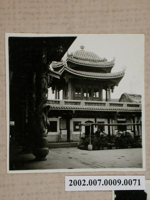 臺北龍山寺石柱與鐘鼓樓 (共2張)