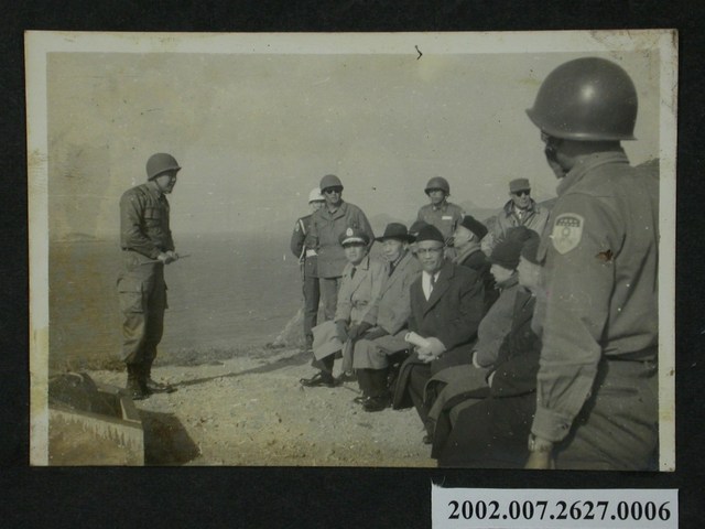 立法院軍事委員會前線考察小組視察南竿島陣地之簡報 (共2張)