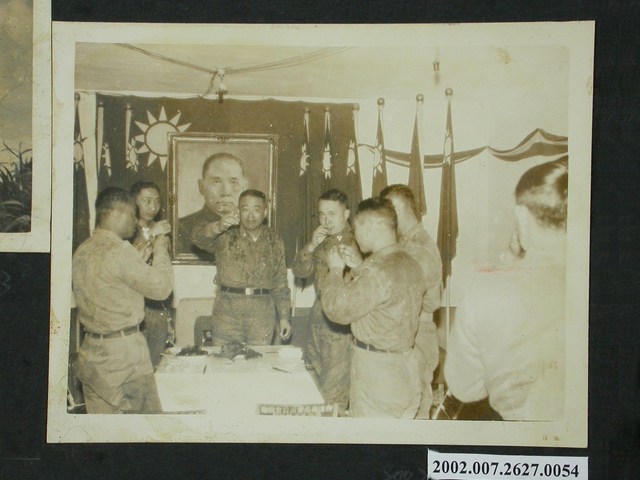 彭指揮官視察北高守備隊之聚餐 (共2張)