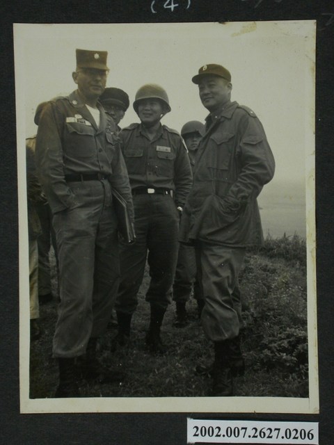 彭指揮官參觀雷鳴演習 (共2張)