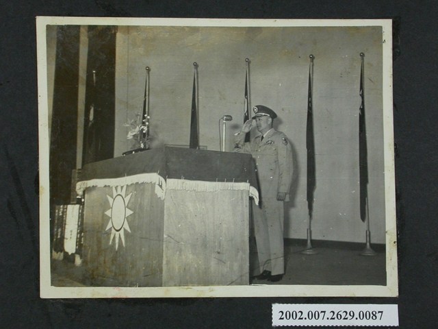 彭指揮官主持慶祝大會 (共2張)