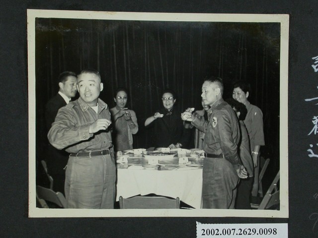 彭指揮官設宴歡迎中華婦女各界勞軍團 (共2張)