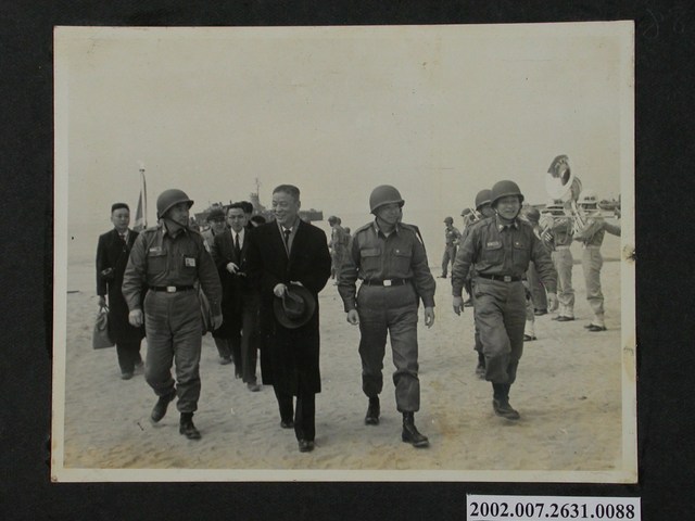 彭指揮官迎接勞軍團長王玉崗 (共2張)