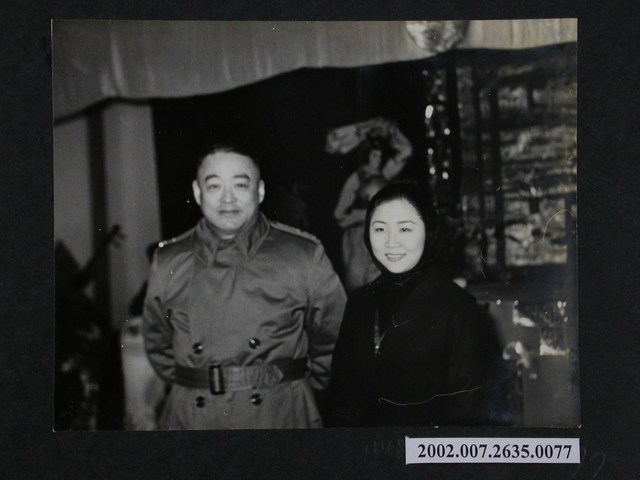 彭指揮官與徐露小姐合影 (共2張)