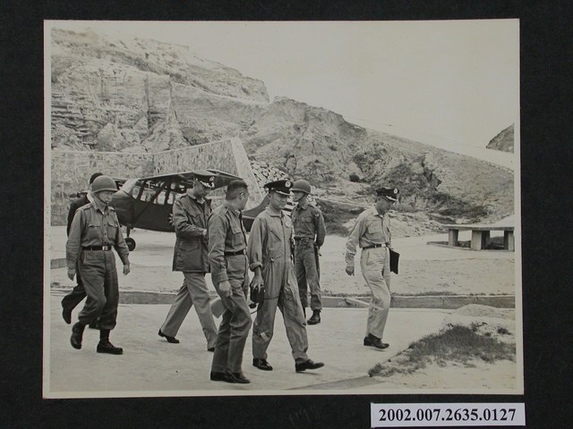勘查新建C-47機場 (共2張)